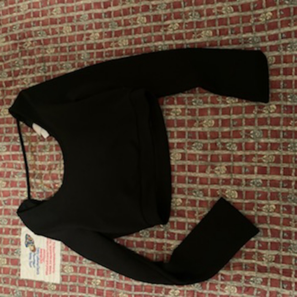Black crop top